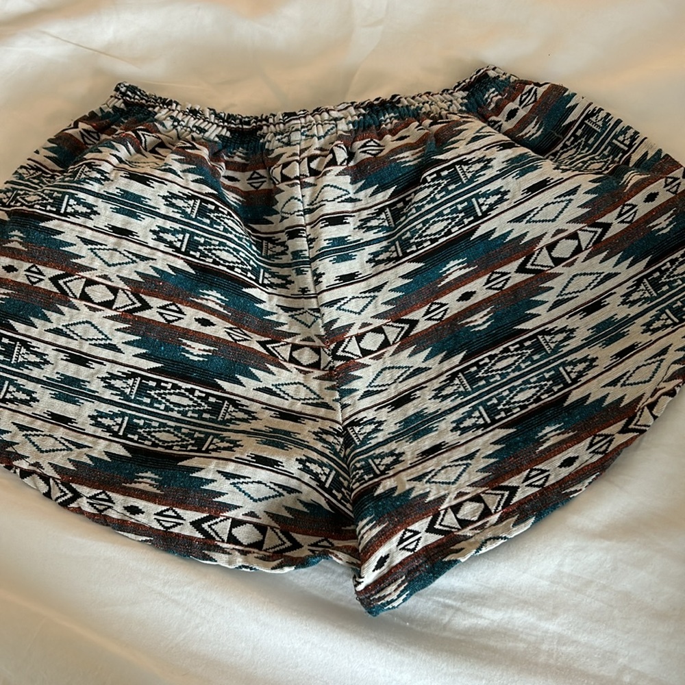 Aztec Shorts - Picture 5 of 5